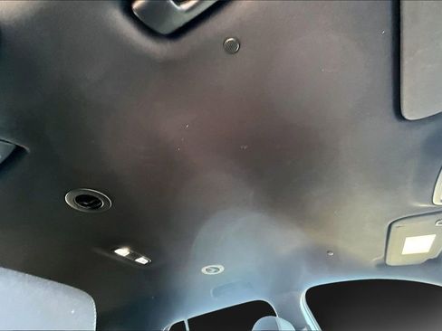 Certified 2023 Chevrolet Traverse LT image 30