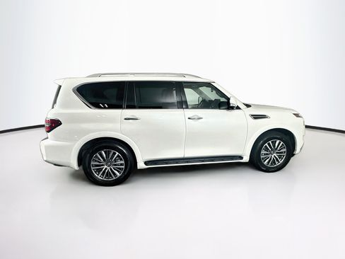 Used 2024 Nissan Armada SL w/ Captain's Chairs Package AWD/4WD image 10