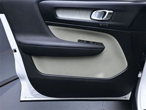 Used 2023 Volvo XC40 B5 Plus w/ Driver Assist Package image 20