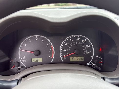 Used 2009 Toyota Corolla FWD image 3