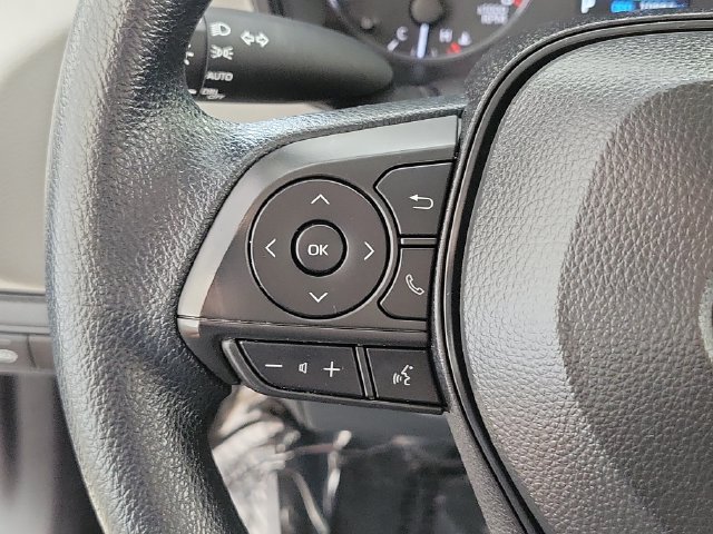 Used 2025 Toyota Corolla LE FWD image 24