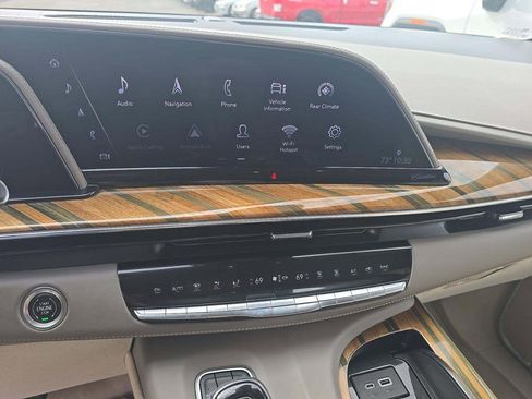 Used 2021 Cadillac Escalade ESV Sport Platinum AWD/4WD image 6