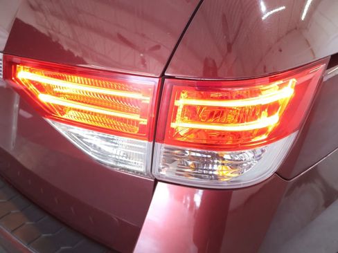 Used 2017 Honda Odyssey EX-L image 32