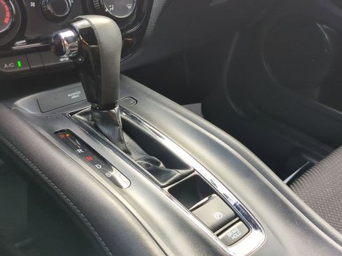 Used 2020 Honda HR-V Sport image 24