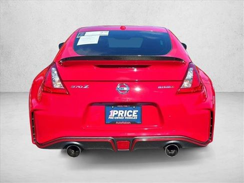 Used 2016 Nissan 370Z NISMO RWD image 6