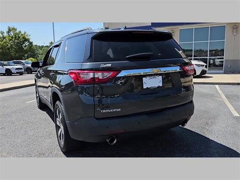 Used 2020 Chevrolet Traverse LT w/ LT Premium Package image 42