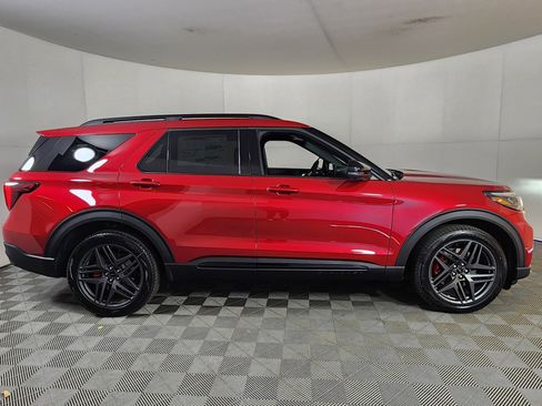 New 2026 Ford Explorer ST w/ Sun And Sound Package image 8