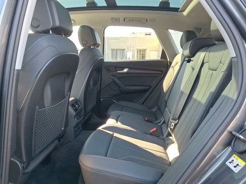 Used 2024 Audi Q5 2.0T Premium image 10