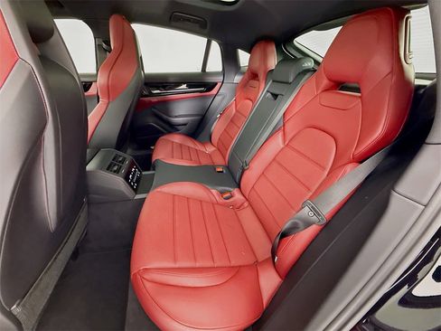 Used 2024 Porsche Panamera 4 image 24