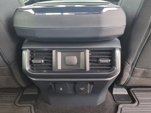 Used 2022 Ford F150 XLT w/ Equipment Group 302A High AWD/4WD image 18