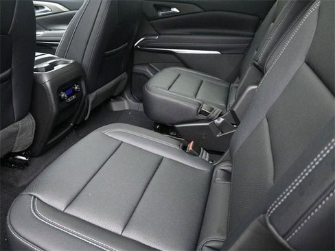 New 2026 Chevrolet Traverse LT w/ Sun and Wheel Package image 38