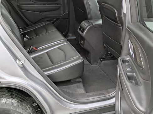 Used 2024 GMC Terrain SLT AWD/4WD image 26