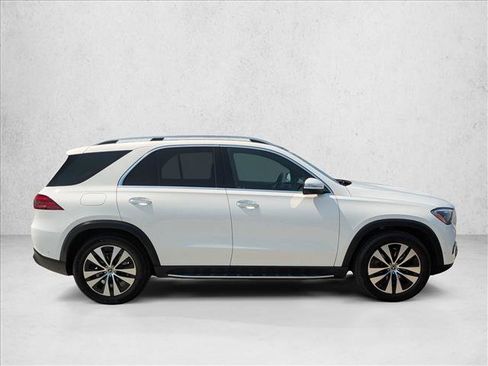 Used 2024 Mercedes-Benz GLE 350 4MATIC image 4