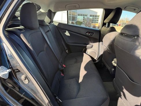 Used 2019 Toyota Prius LE image 12