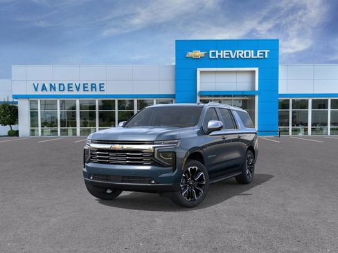 New 2026 Chevrolet Suburban Premier w/ Sun And Tow Package AWD/4WD image 10