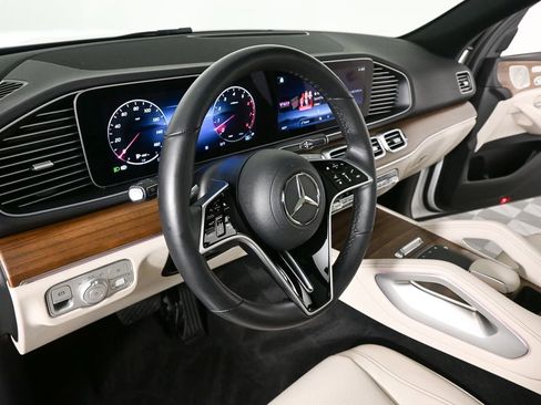 Used 2026 Mercedes-Benz GLE 450 4MATIC image 6