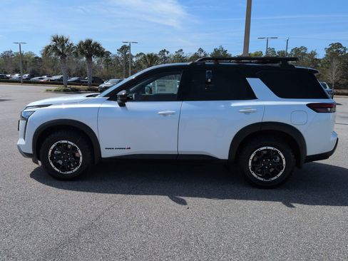 New 2026 Nissan Pathfinder Rock Creek image 8