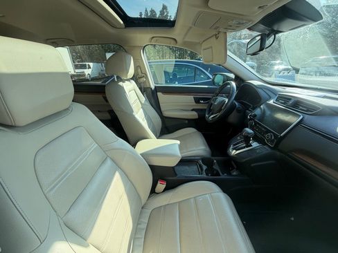 Used 2019 Honda CR-V Touring image 10
