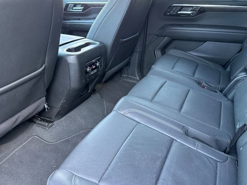 Used 2025 Chevrolet Tahoe Z71 image 15