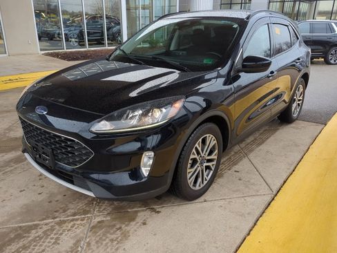 Used 2021 Ford Escape SEL image 2