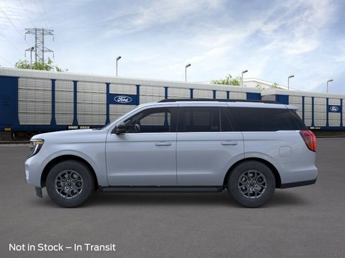 New 2026 Ford Expedition Active AWD/4WD image 3