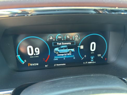 Used 2021 Ford F150 Lariat w/ Equipment Group 502A High AWD/4WD image 18