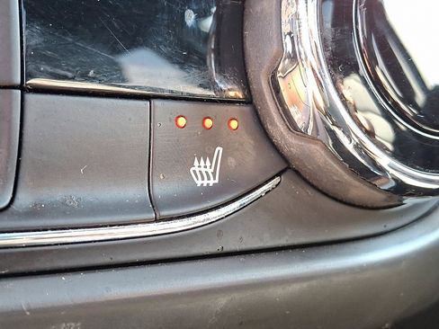 Used 2021 Chevrolet TrailBlazer ACTIV w/ Sun and Liftgate Package image 25