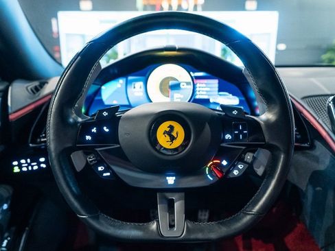 Certified 2022 Ferrari Roma RWD image 5