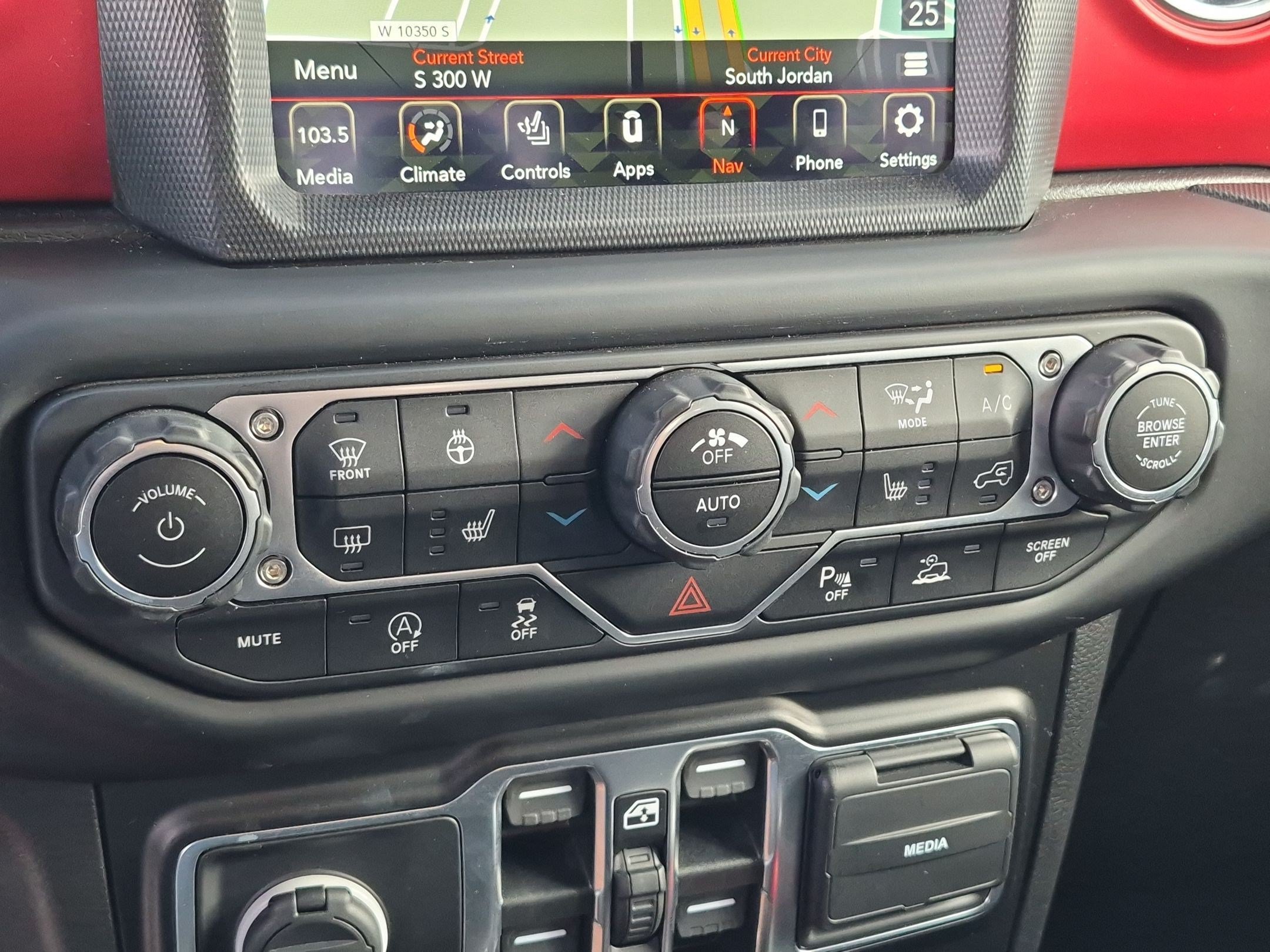 Used 2021 Jeep Gladiator Rubicon AWD/4WD image 22