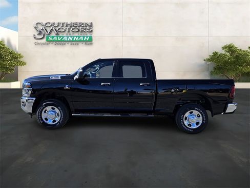 New 2026 RAM 2500 Tradesman AWD/4WD image 2