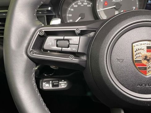 Certified 2025 Porsche Macan Turbo image 41