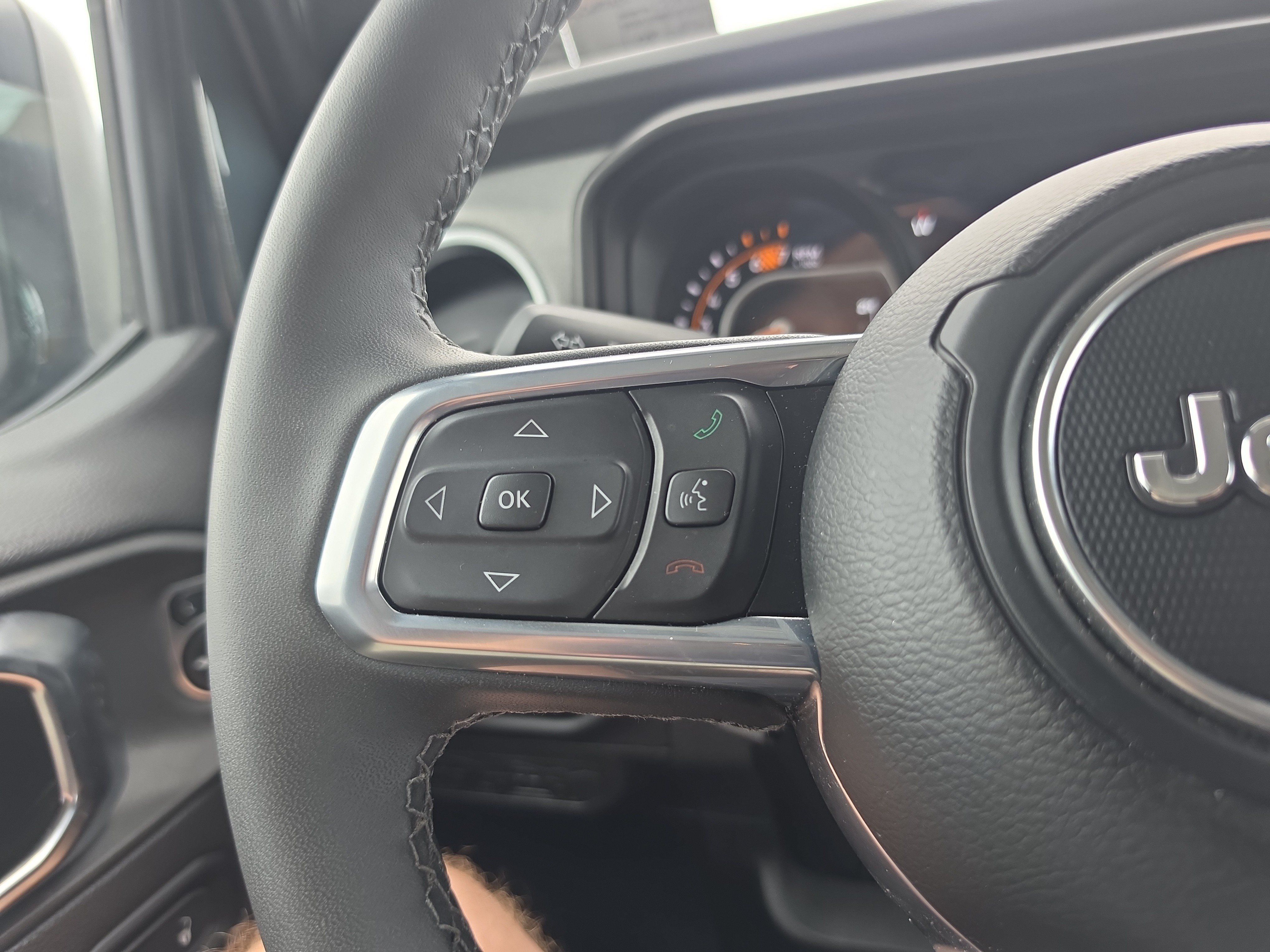 Used 2026 Jeep Wrangler Unlimited Sahara AWD/4WD image 21
