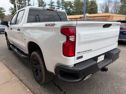 Used 2020 Chevrolet Silverado 1500 LT Trail Boss w/ Convenience Package image 5