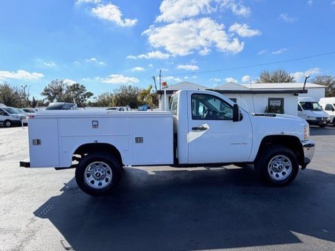 Used 2013 Chevrolet Silverado 3500 W/T image 5