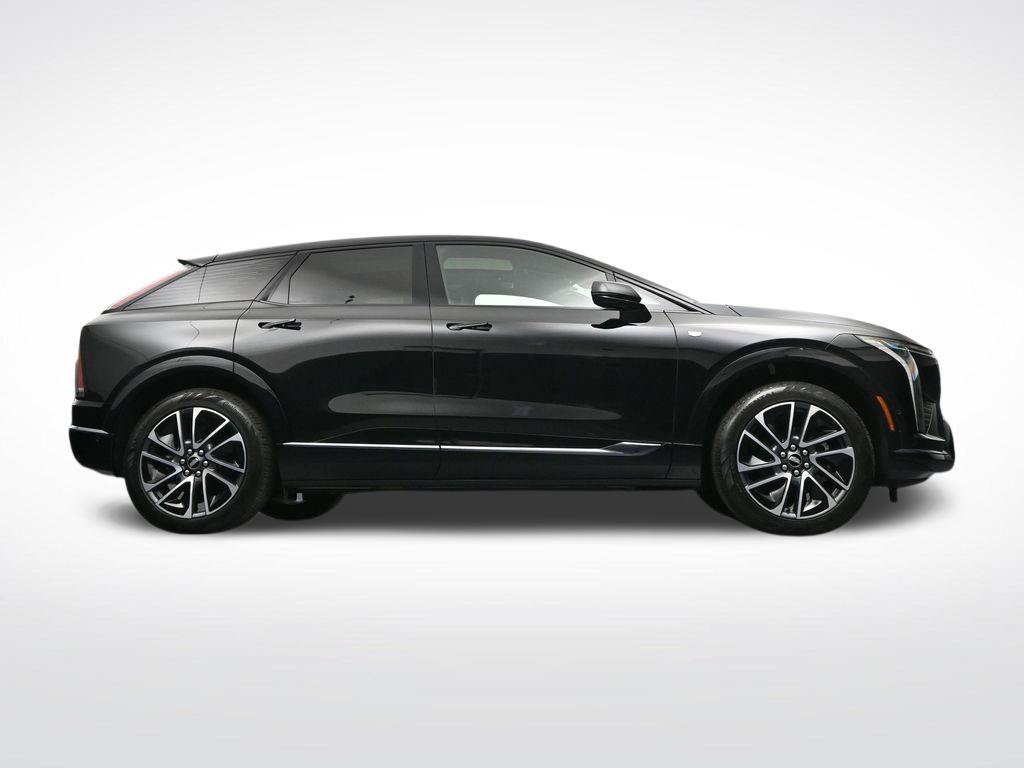 Used 2026 Cadillac Optiq Sport 1 AWD/4WD image 29