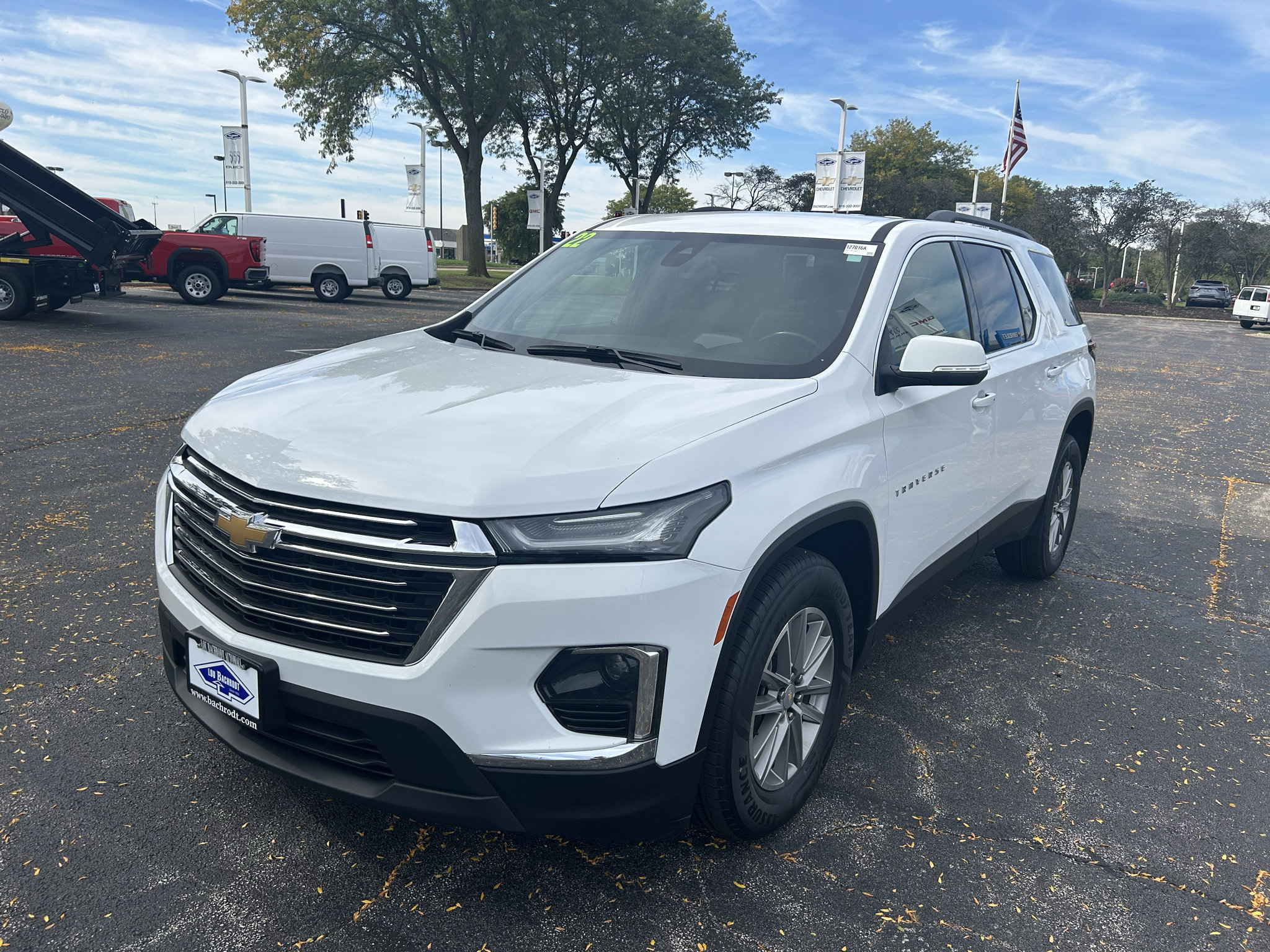 Used 2022 Chevrolet Traverse LT AWD/4WD image 3