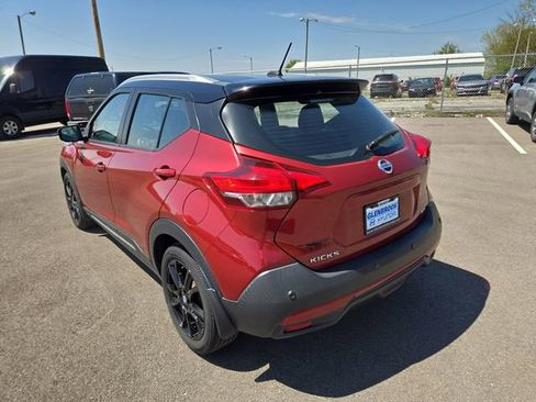 Used 2020 Nissan Kicks SR w/ SR Premium Package FWD image 8