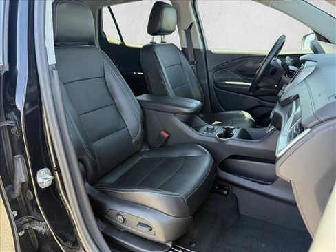 Used 2024 GMC Terrain SLT AWD/4WD image 13