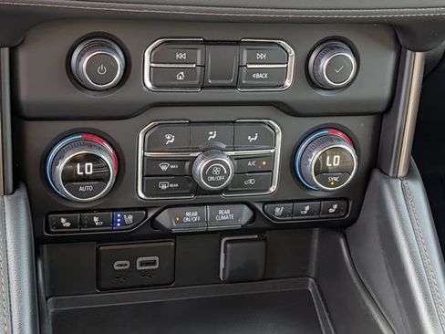 Used 2024 Chevrolet Suburban High Country w/ Max Trailering Package AWD/4WD image 16