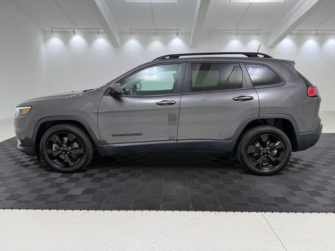 Used 2020 Jeep Cherokee Latitude Plus FWD image 4
