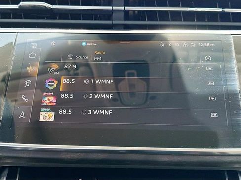 Used 2025 Audi Q7 2.0T Premium w/ Convenience Package AWD/4WD image 32