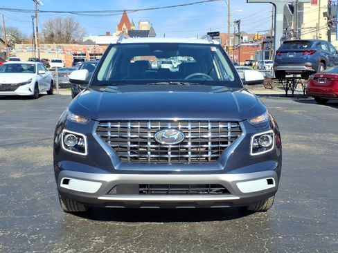 Certified 2023 Hyundai Venue Limited image 2