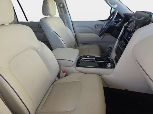 Used 2022 INFINITI QX80 Luxe w/ Cargo Package AWD/4WD image 10