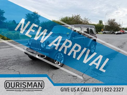 Used 2021 Jeep Wrangler Unlimited Sahara AWD/4WD image 4