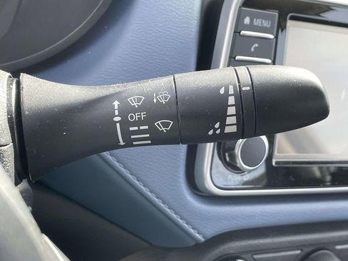 Used 2025 Nissan Versa SV w/ Trunk Package image 22