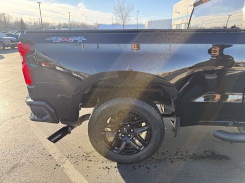 Used 2022 Chevrolet Silverado 1500 Custom w/ Rally Edition image 4