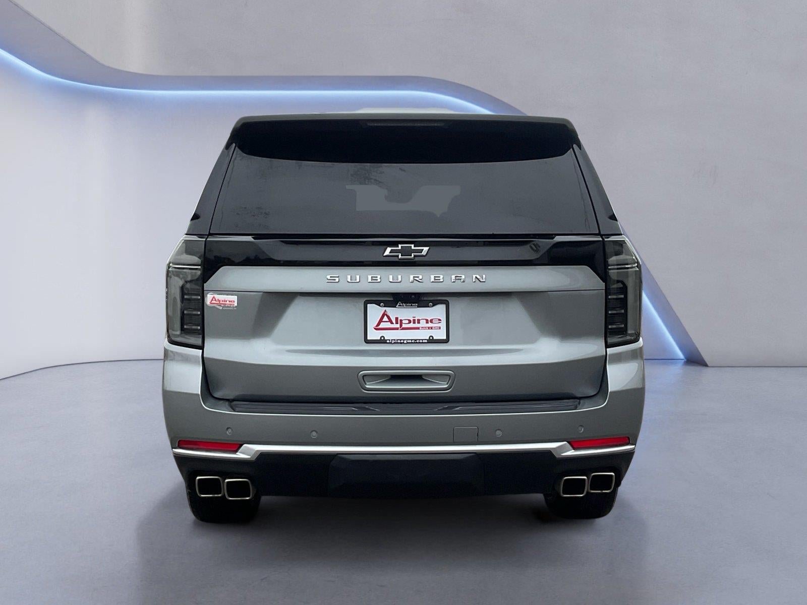 Used 2026 Chevrolet Suburban High Country AWD/4WD image 4