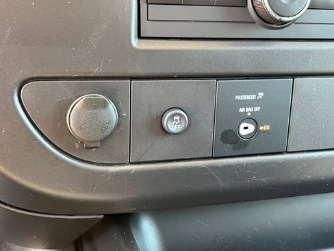 Used 2024 Chevrolet Express 2500 w/ Driver Convenience Package RWD image 33