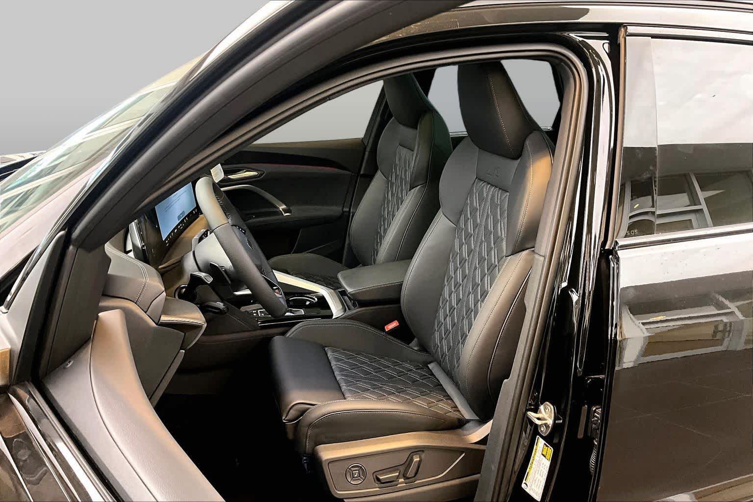 New 2026 Audi SQ5 Premium Plus AWD/4WD image 9