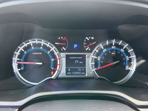 Used 2019 Toyota 4Runner TRD Off-Road Premium AWD/4WD image 3